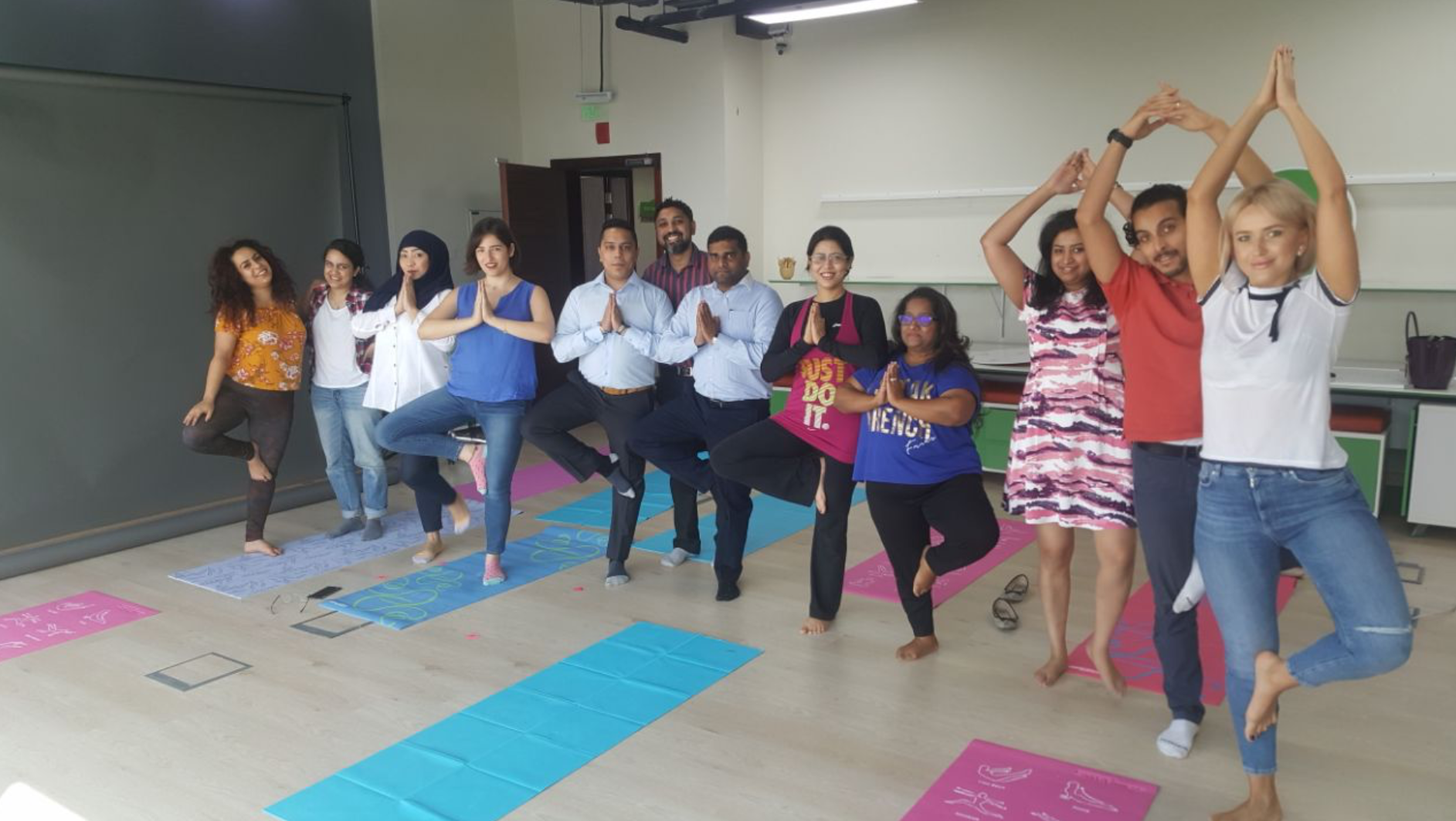 Hero image 2 — Rumana teaching a yoga class